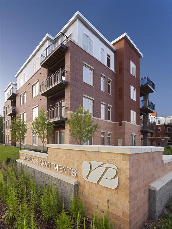 Execustay At York Place Apts Edina Esterno foto